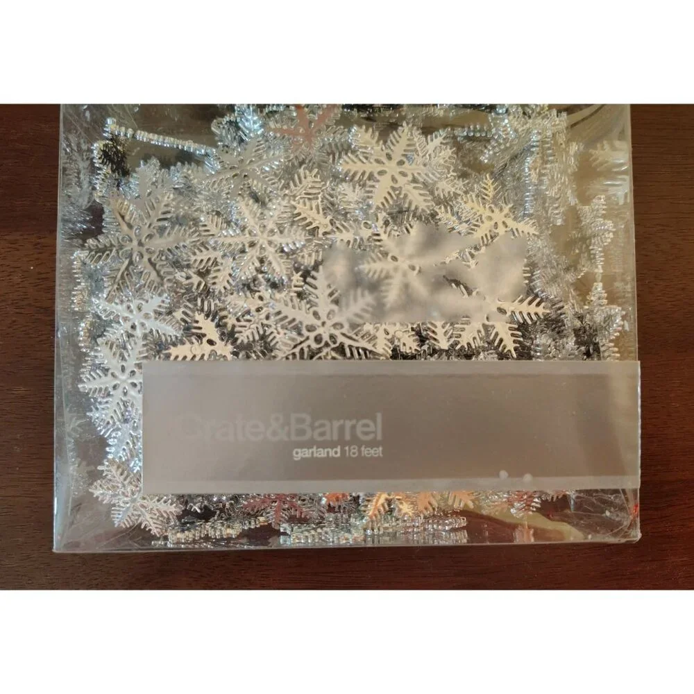 Crate & Barrel 18 Feet Plastic Silver Tone Snowflake Garland Christmas Decor